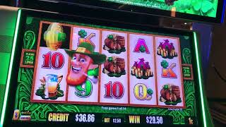 Slot Machine Big Hits/Bonus Play Action