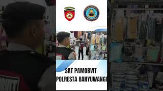 Anggota Satpamobvit Polresta Banyuwangi melaksanakan patroli dialogis