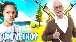 ENCONTREI UM VELHO NO SQUAD?! - Fortnite