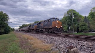 CSX 3119 rolling through Glendale Ohio ft. Chessie System boxcar