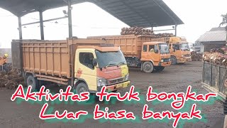 hari ini truk sawit yg masuk luar biasa banyak!!@suriadi kw loader