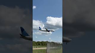 BRAND NEW United 737 MAX 8 Landing in Rockford