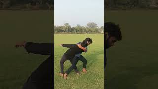 Self defense on road side🔥🔥 #trending #selfedefense #shorts #viral #taekwondo #kungfu #dltkd