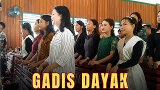 PEMUDA GADIS DAYAK DESA LONG BANG - Dayak girl in Kalimantan forest