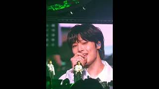 jeongin singing Hug Me In Manila.✨💗 #shorts #straykids #jeongin #jeonginskz #trending