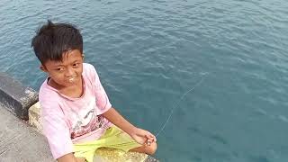 Vlog!!! pelabuhan leok" banyak yang lagi mancing"seruuuuuuuu#buol#pelabuhanleok#sulteng