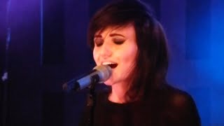 LIGHTS "Toes" & "How We Do It" Live in Edmonton (Nov. 24 2014)