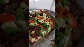 Ekmekten pratik pizza yaptık#pizza#pratik#kolay#harika#malzeme#,mis#shorts