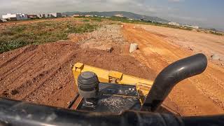 Trator de esteira D5 Bufando Bonito na ponta de aterro!#catbulldozer #heavyequipment