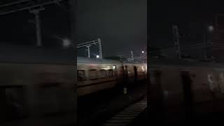 #16128 Guruvayur Chennai Egmore Express arriving Tambaram with beautiful track sounds