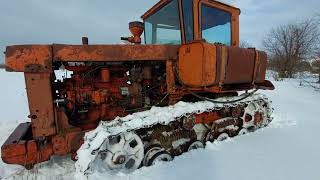 Зимний запуск трактора ДТ-75! Winter launch of the diesel tractor DT-75! На ДТ-75 по сугробам!