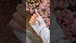 Loving this simple spring set 🌸🤍 #aesthetic #sandiego #nails #comewithme #nailart