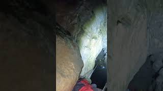 "𝗧𝗛𝗘 𝗔𝗦𝗖𝗘𝗡𝗧"The 75m climb up to a remote aven in the bowels of Peak Cavern #cave #derbyshire