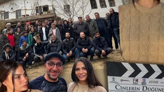 Demet Özdemir İlhan Şen Magnifica squadra dal set di Le nozze di Jinn