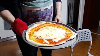 Seconda parte della preparazione della pizza. Buonissima 😃😃.