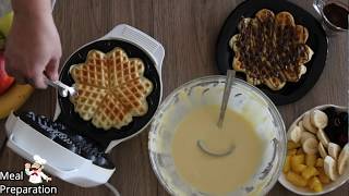 EASY HOMEMADE FLUFFY WAFFLES