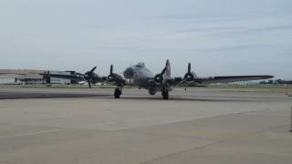 EAA B-17 Aluminum Overcast Coming In