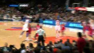 You Got Dunked On: Amare Stoudemire Dunks On Shelden Williams