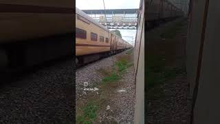 12370 Dehradun Howrah Super-fast exp Skipping shivnagar stn with Wap-4