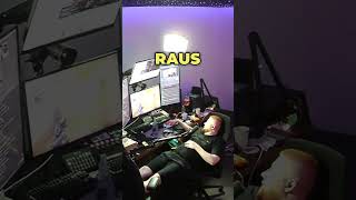 Twitch: MckyTV | MckyTV Zockt im liegen! | #mckytv #twitchclips #viralvideo