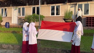 Upacara Bendera Pertama di Tahun Ajaran 2024/2025 | MI TRUBUS IMAN