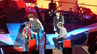 The guys talking while Niall is thanking the public - One Direction Porto 13.07.2014