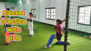 Cricket practice with girls easy way to improve your cricket skill #quick_cricket_skill #lalitdeva