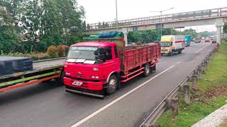 #truk mania wajib nonton dan pantau truk favorit Anda di jalan tol