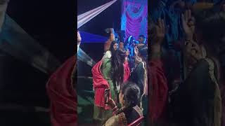 Himachali wedding dance 💃💃💃💃💃 #sirmourinati #viral #himachaliculture #dance #masti #sirmourigirls