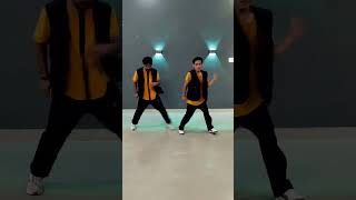 #dancevideo #bollywoodsongs #ytshort #ytshortsindia #beatkiller