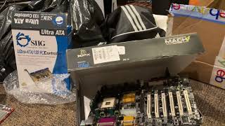 XFX MACH 4 (P4X4-ALH) ATX Motherboard Socket 478 and SIIG IDE Dual Channel Controller Card Unboxing.