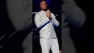 Backstreet Boy Brian Littrell takes my phone!!