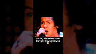 Tears is their eyes 😭 THIS BROKE MY HEART 💔 #harrystyles #louistomlinson