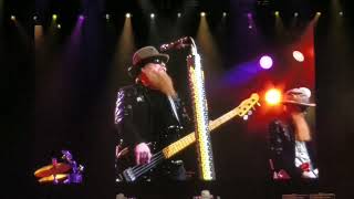 ZZ Top Gimme All Your Lovin at Mohegan Sun Casino