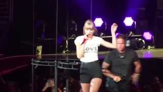 Taylor Swift - Sparks Fly (Red Tour at Staples Center 8/24/13)