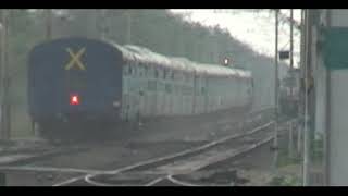 Late running Pune Bhuj Express crosses Karnavati Express