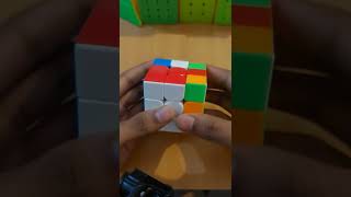 Rubik's cube on beat