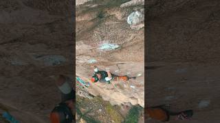 The crux of a 5.13b (8a) at the slopes of Chimborazo volcano #rockclimbing #climbing #escalada