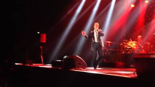 Cliff Richard Rote Lippen soll man kuessen Hamburg 2014 LIVE