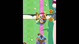 Larry is invincible #clashroyale