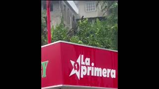 De ultimo minuto se incendia casa en pto plata.