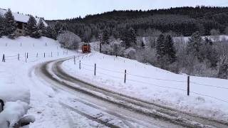 Feuerwehr Pöllau: Traktor droht abzustürzen (30.01.2015/Einsatzfahrt)