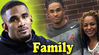 Jalen Hurts Family With Father,Mother and Girlfriend 2021