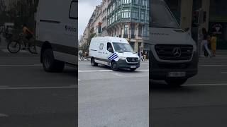 #gefkw der #polizei #police #brussels mit #blaulicht #belgium