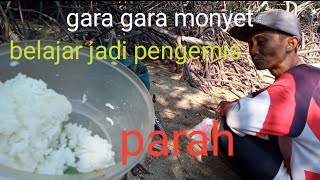 dari pada kelaparan nasi basi dimakan saja perjalanan jauh sekali