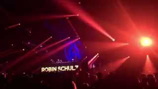 Robin Schulz @ Mayday Katowice 07.11.2015 (Can't Stop Playing [Makes Me High])