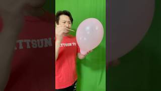 ヘアスプレーで風船は割れにくくなるのか【Does hairspray make balloons less likely to pop?】#shorts