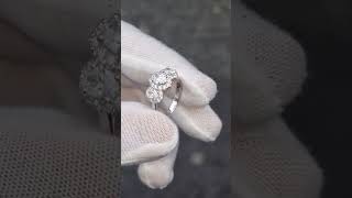 Oval Halo Engagement Rings