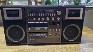 Hitachi TRK-9900E Boombox Ghettoblaster Stereo