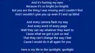 Shakira - Spotlight (lyrics)